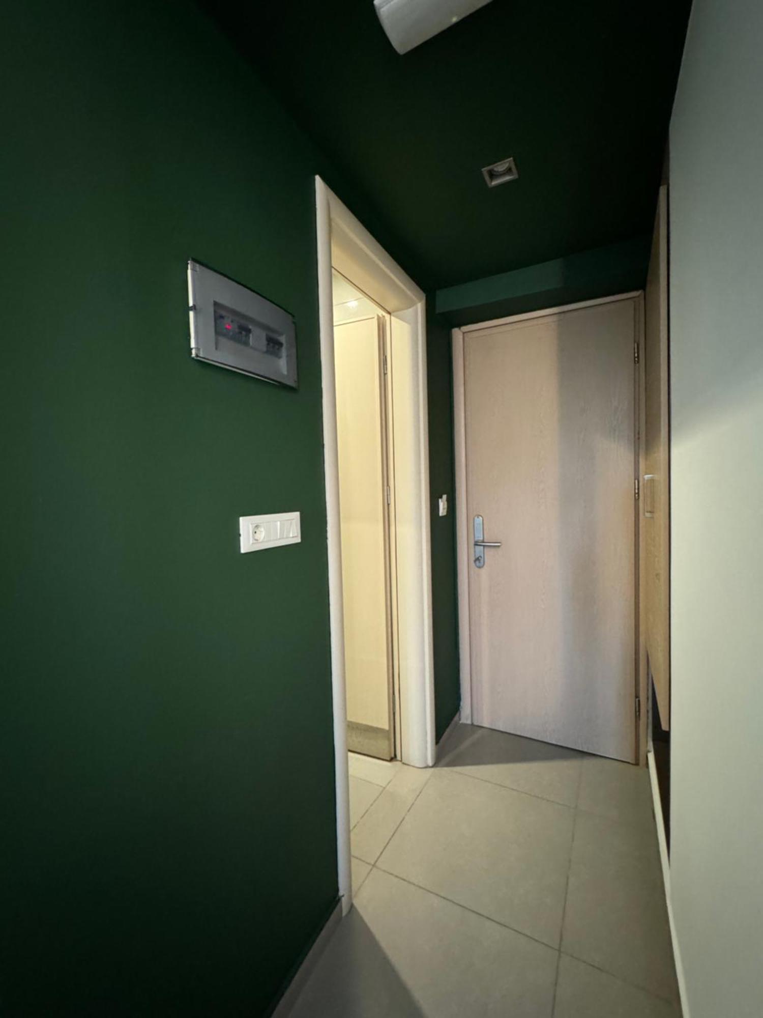 โรงแรมแคเทอรีน คอสทาวน์ ภายนอก รูปภาพ